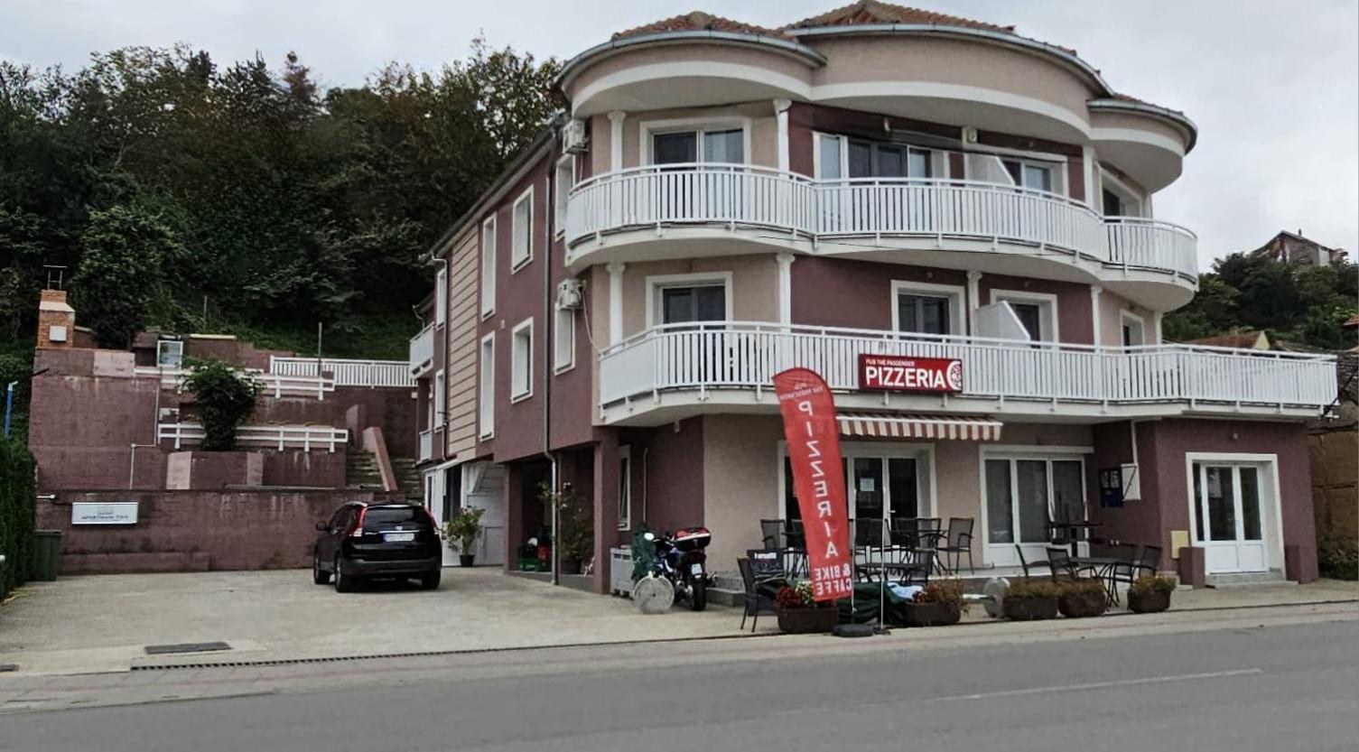 Apartmani Tika Golubac Eksteriør bilde